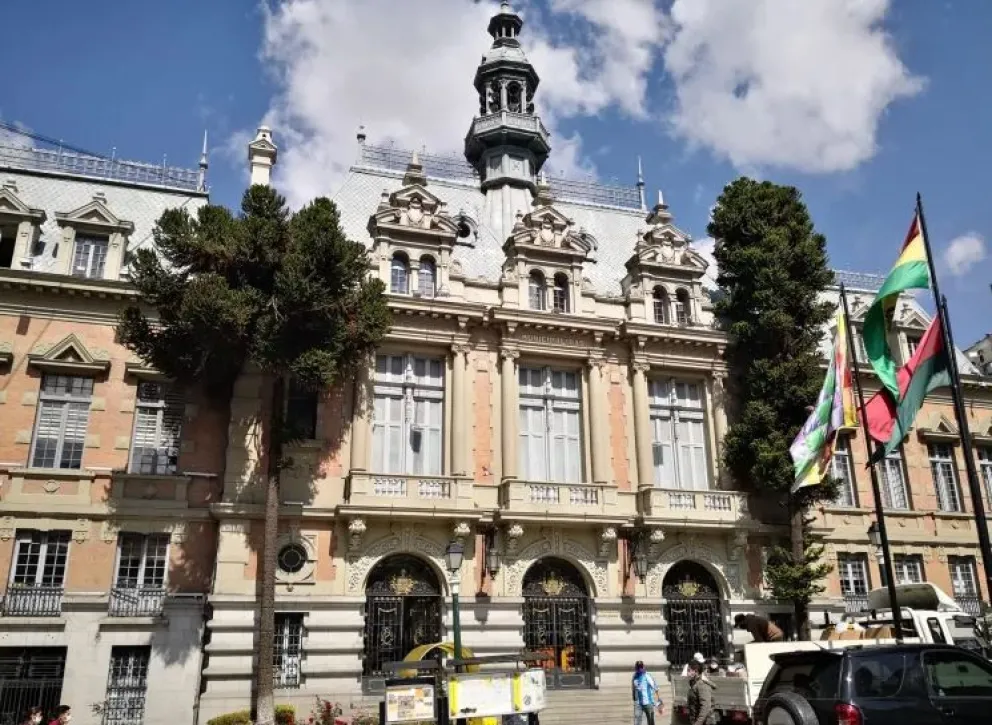 Dockweiler y ocho concejales de La Paz se reunirán este lunes para destrabar el conflicto municipal