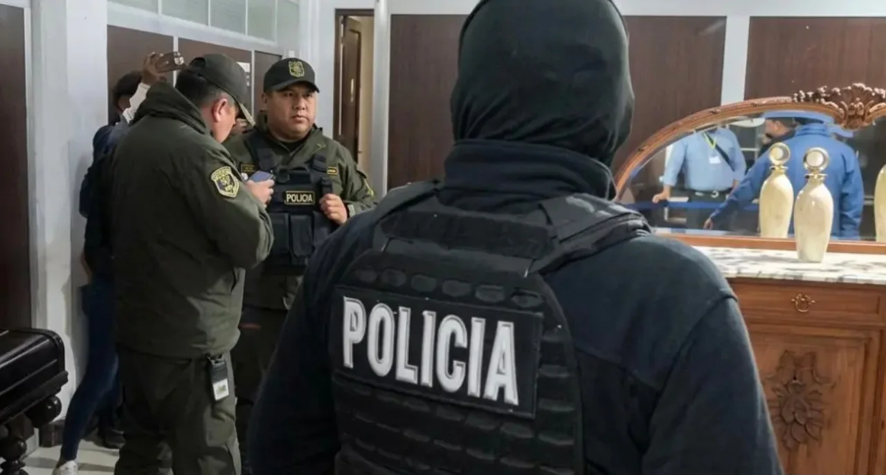 Gobierno aprueba decreto para recibir denuncias por cobros ilegales y extorsión en la Justicia y la Policía