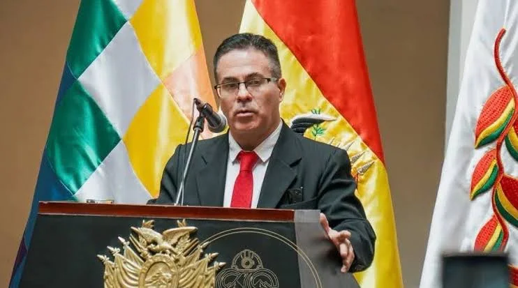 Urioste alista convocatoria para elegir a los nueve fiscales departamentales