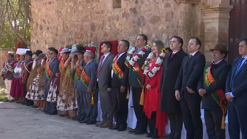 Laja concentra los actos por los 478 años de fundación de La Paz con anuncios de obras y carreteras