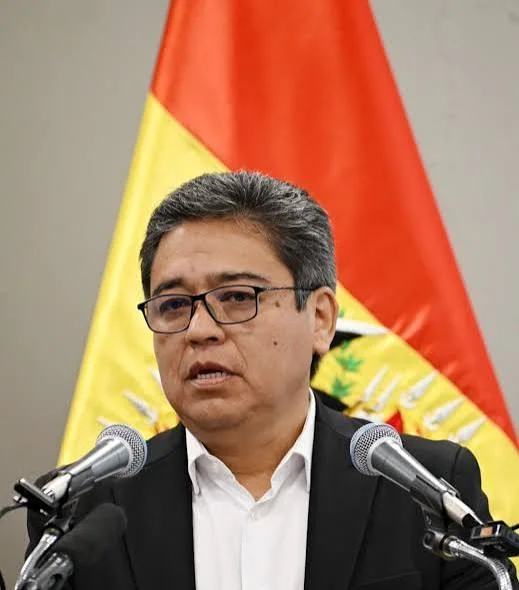 GOBIERNO DE PAZ DESCARTA PROTEGER A AUTORIDADES Y EXAUTORIDADES VETADAS POR EE.UU.