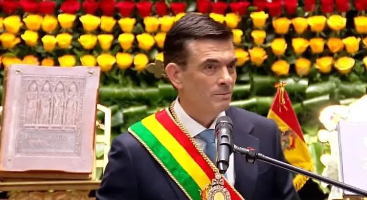 Paz presentará por escrito su informe del primer año de gestión ante el Legislativo