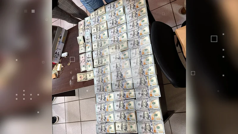 Fiscalía cuantifica en $us 467.000 y Bs 42.000 el dinero incautado en el caso Jhonny Fernández