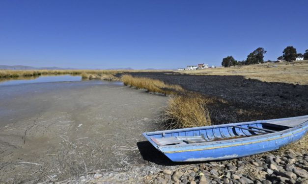 Declive hídrico en el altiplano: El lago Titicaca alcanza niveles mínimos históricos