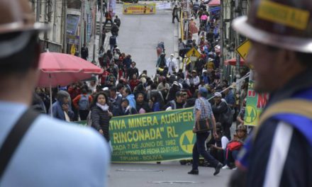 Sector aurífero en Bolivia: Arce impulsa respuesta inmediata a demandas del gremio”