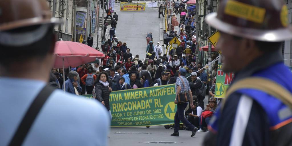 Sector aurífero en Bolivia: Arce impulsa respuesta inmediata a demandas del gremio”
