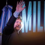 Javier Milei Triunfa en el Balotaje y se Consagra Presidente de Argentina”