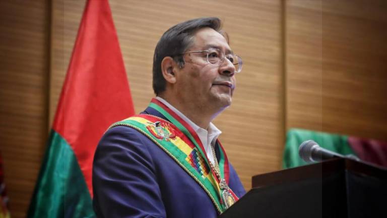 Título: “Presidente Arce Asegura Progresos en Bolivia Frente a Desafíos de Gobernabilidad y Sabotajes”