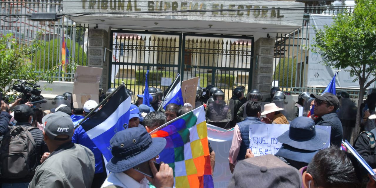Tensión en el Senado Boliviano: Evistas buscan revocar anulación de congreso de Lauca Ñ
