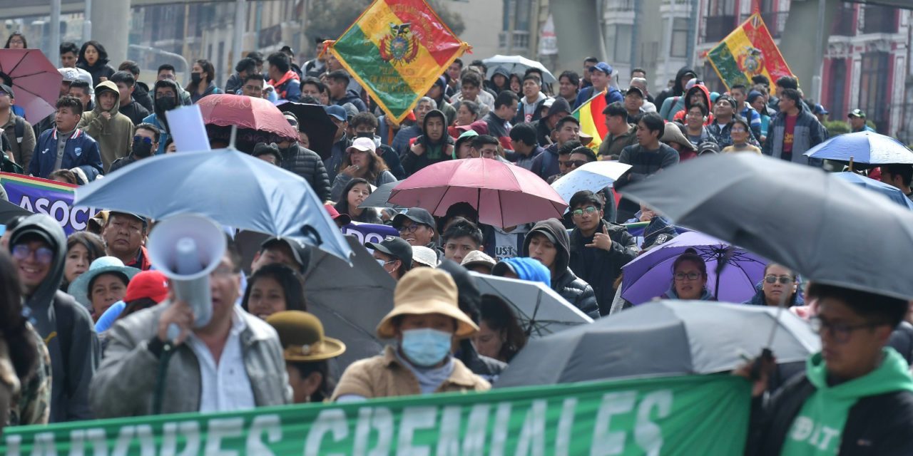 Gremiales marcharán este lunes en La Paz