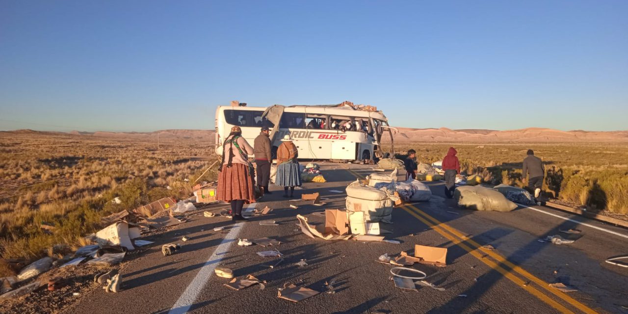 Accidente en la carretera internacional a Tambo Quemado