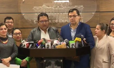 Bancada “arcista” desafía amenazas judiciales y exige continuar con elecciones judiciales en Bolivia