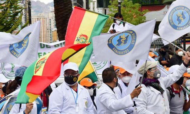 Médicos anuncian que retoman protestas contra proyecto de Ley 035, convocan a marchas en todo el país para este martes