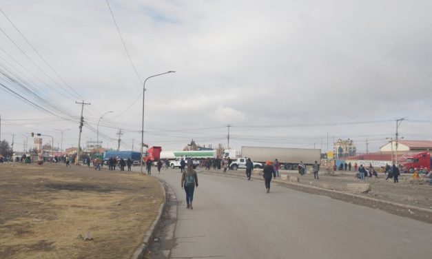 Ni Arce ni Evo, sectores movilizados en La Paz protestan contra ambos líderes