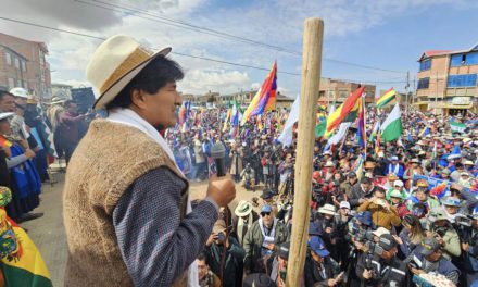 Evo inicia la marcha desde Caracollo y dice: ‘el que bloquea Bolivia es Lucho y su gobierno, no hay plata’