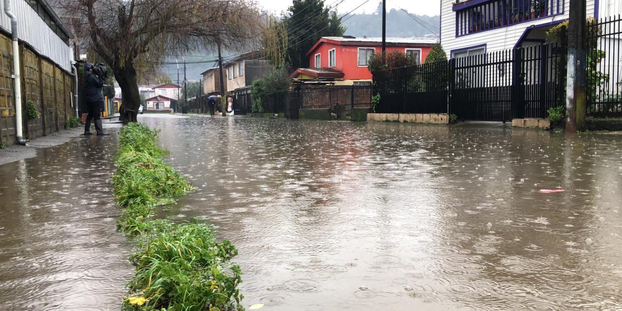 Lluvia no llega a todas las zonas afectadas por los incendios