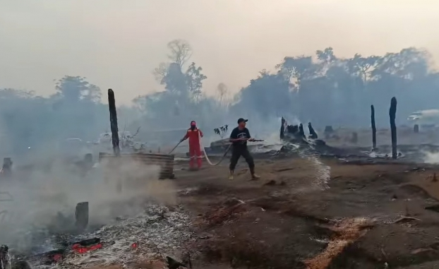 Fuego arrasa 22 viviendas en la comunidad Nueva Generación, a 50 km de Riberalta