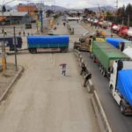 Transporte pesado anuncia bloqueos a nivel nacional debido a la escasez de combustible.