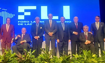 Carlos Mesa propone priorizar la inversión pública en educación en Foro Latinoamericano de las Ideas