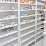 Problemas en Farmacias Bolivia: sueldos devengados, vitrinas vacías y cierre de sucursales