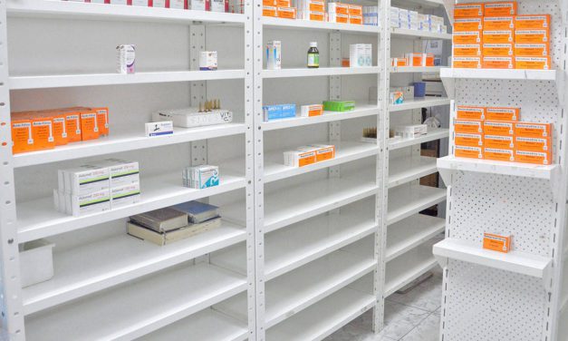 Problemas en Farmacias Bolivia: sueldos devengados, vitrinas vacías y cierre de sucursales