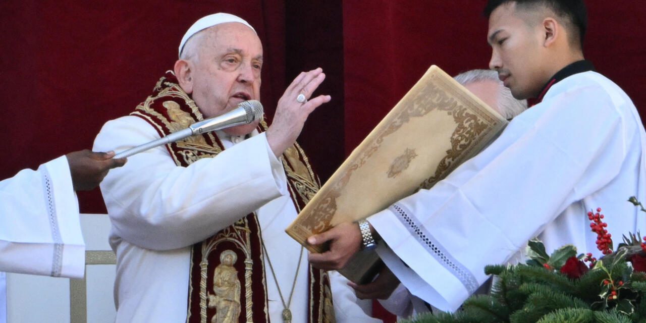 El papa Francisco pidió silenciar las armas en Medio Oriente durante la celebración del día de Navidad: “Que cese el fuego y se liberen los rehenes”