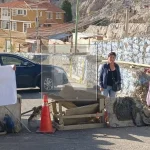 Damnificados por la mazamorra en Bajo Llojeta bloquean la av. Los Sargentos