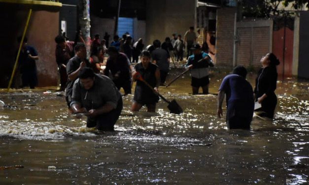 Inundaciones en Colcapirhua: Defensa Civil moviliza 350 efectivos para asistir a las familias afectadas