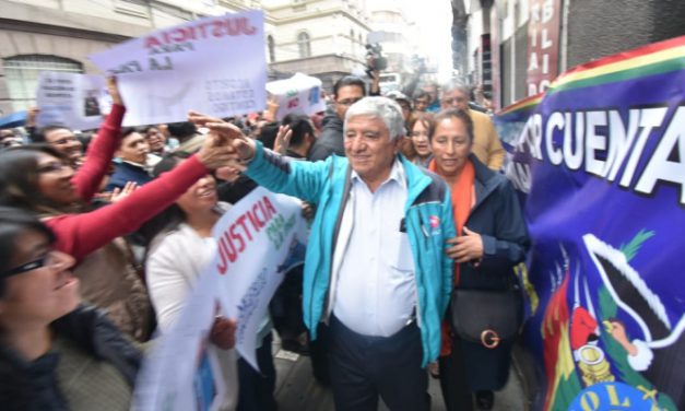 Alcalde de La Paz sale libre tras declarar por el caso de la mazamorra en Bajo Llojeta