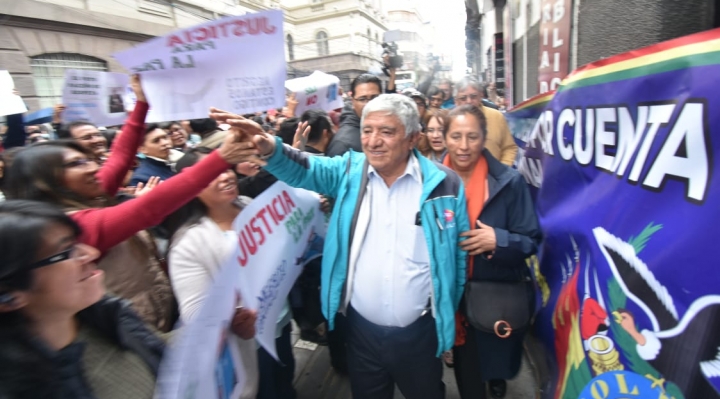 Alcalde de La Paz sale libre tras declarar por el caso de la mazamorra en Bajo Llojeta