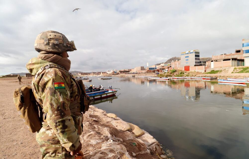 Ocho militares fallecidos y vehículos quemados en lucha contra el contrabando