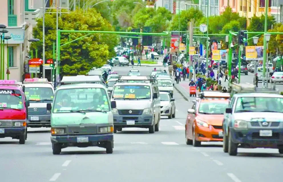 Transporte libre de La Paz advierte que en 2025 sí o sí aumentará el pasaje