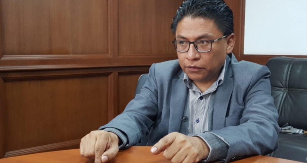 Lima reaparece y ratifica inhabilitación de Evo