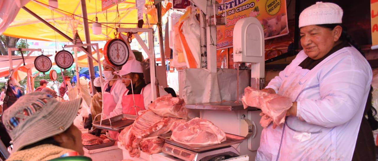 Precios de cerdo y uvas en mercados por Año Nuevo