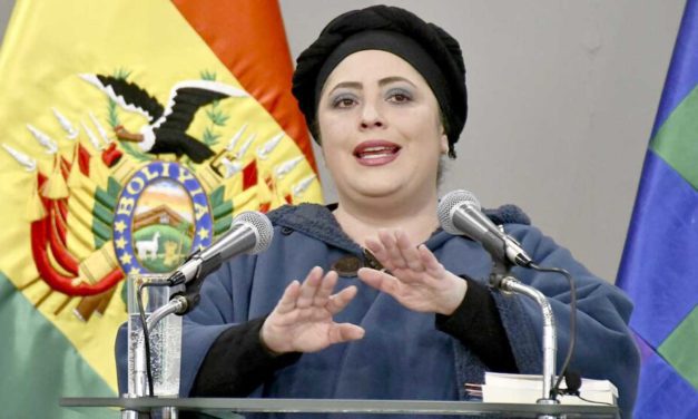 María Nela Prada asume el Ministerio de Medio Ambiente