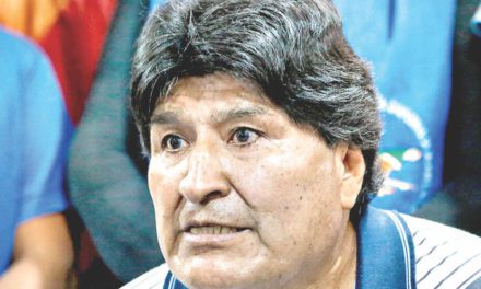 Evo Morales asegura que no abandonará Bolivia y presentará opción electoral