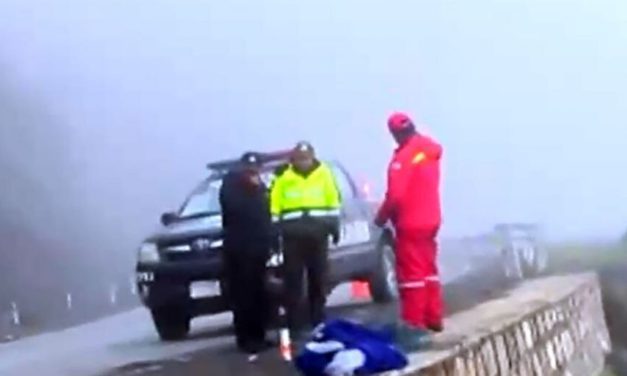 Embarrancamiento en La Paz deja tres muertos y tres heridos