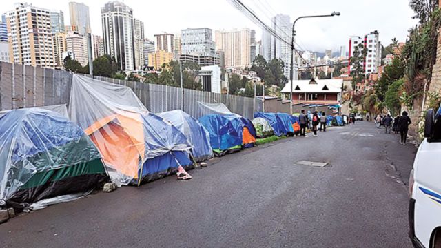 Reclutamiento militar arranca con filas en cuarteles del país