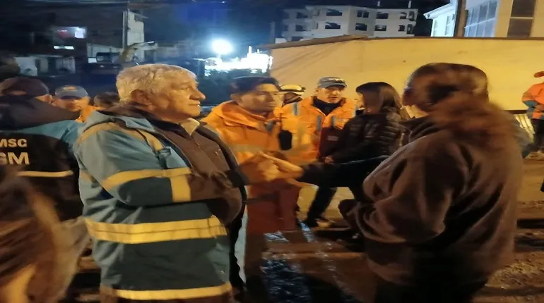 Fuertes lluvias en La Paz anegan más de 20 viviendas en Max Paredes y Periférica