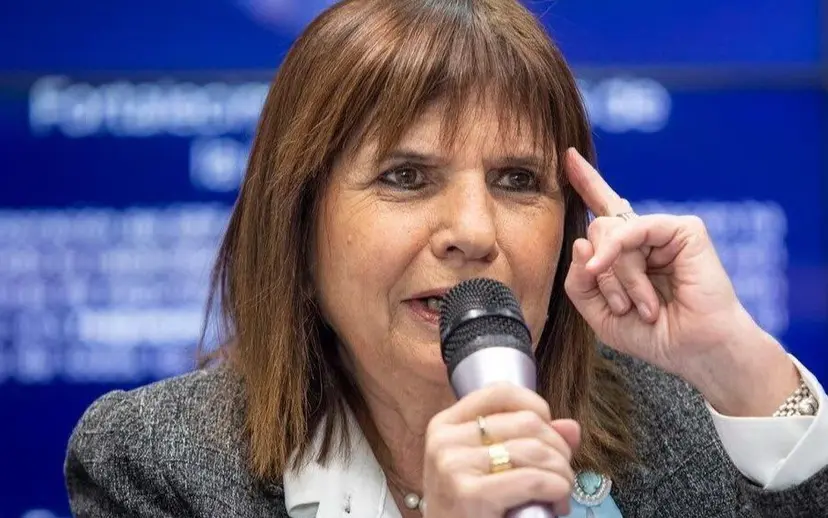 Bullrich reporta casos de narcotráfico en la frontera y justifica el alambrado