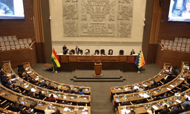 Cámara de Diputados debatirá ley de escaños y tres créditos