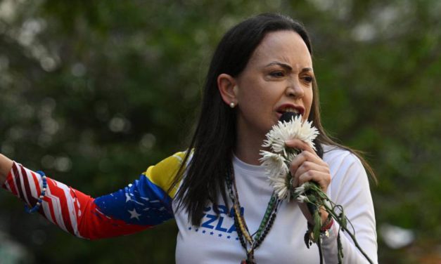 María Corina Machado llama a enfrentar el «round ganador»