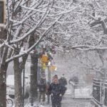 Nevadas masivas paralizan vuelos y carreteras en EE.UU.