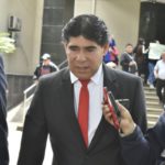 Morales sufre de bronconeumonía, según el certificado médico que presentó su abogado