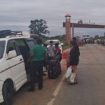 Interculturales bloquean carretera Beni-Santa Cruz exigiendo soluciones inmediatas