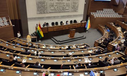 Diputados debaten dos créditos externos por $US 400 millones