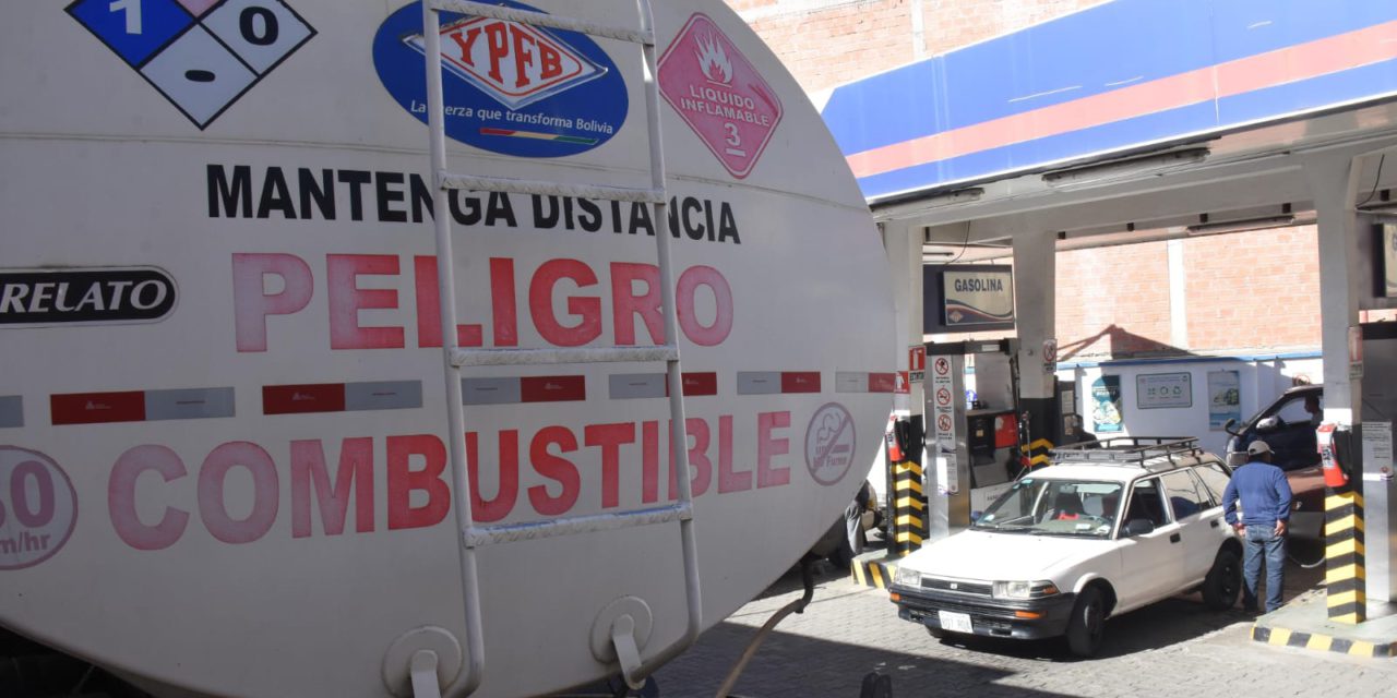 Sector productivo advierte límites para la importación de combustible por falta de dólares