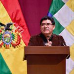 Ministro Veliz atribuye denuncias a “libreto político” del evismo y desafía a que le investiguen