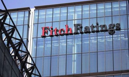 Gobierno rechaza apreciaciones de Fitch sobre calificación crediticia del país, asegura que son «limitadas»