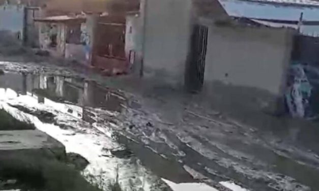 Calles anegadas y temor por nuevas lluvias en Colcapirhua